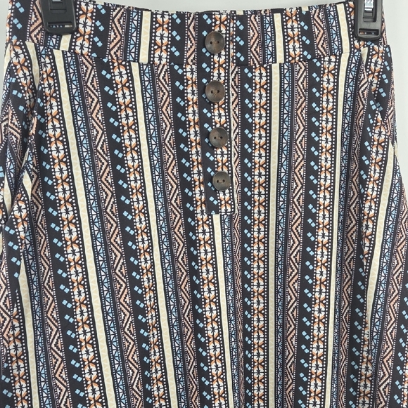 Striped Patterned Maxi Skirt - Picture 9 of 16